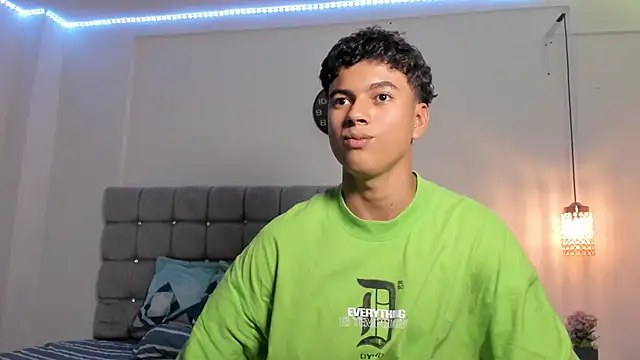 Santy Stump online show from December 22, 2025, 9:26 pm