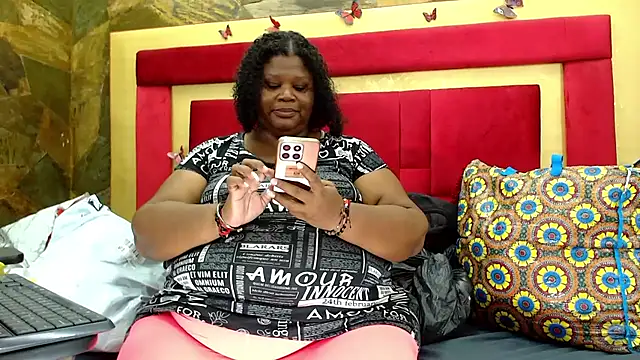 Exoticbigmandy online show from November 12, 2025, 9:07 pm