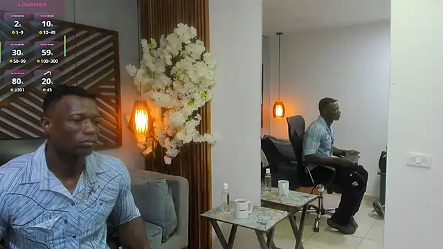 Snapshot of MarcusBlack_ chatting on October 28, 2025, 11:31 am MarcusBlack online show from October 28, 2025, 11:31 am