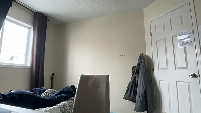 lustylyndon online show from March 25, 2026, 5:23 pm