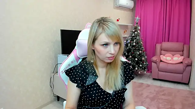 Snapshot of LindaSandy_1 chatting on January 10, 2026, 6:20 am LindaSandy 1 online show from January 10, 2026, 6:20 am