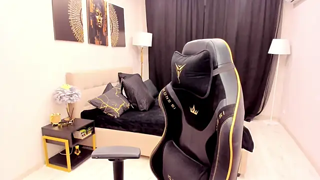 Snapshot of LindaSandy_1 chatting on January 18, 2026, 7:45 am LindaSandy 1 online show from January 18, 2026, 7:45 am