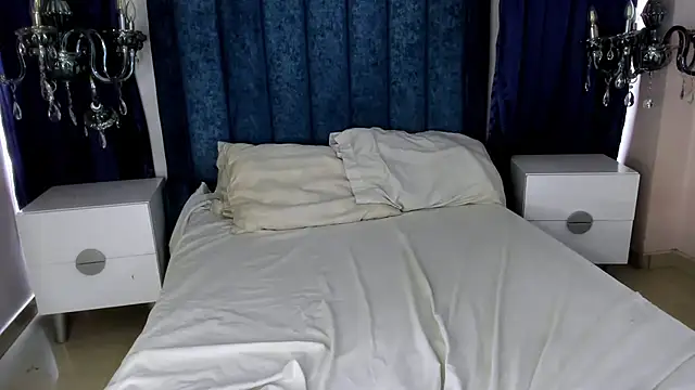 Snapshot of Anittatoro_ chatting on November 30, 2025, 7:14 pm Anittatoro online show from November 30, 2025, 7:14 pm