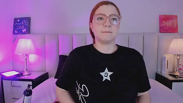 lizy portman online show from October 30, 2025, 7:44 pm