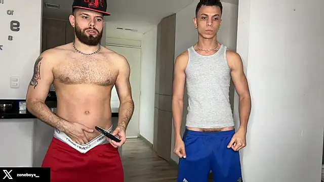 Snapshot of zoneboys chatting on November 14, 2025, 10:46 pm zoneboys online show from November 14, 2025, 10:46 pm