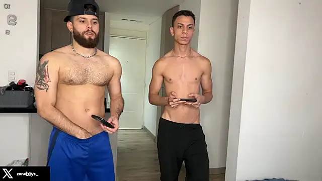 Snapshot of zoneboys chatting on November 19, 2025, 9:15 pm zoneboys online show from November 19, 2025, 9:15 pm