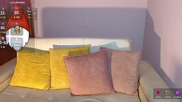 Snapshot of alesiamoore chatting on December 3, 2025, 3:44 pm alesiamoore online show from December 3, 2025, 3:44 pm