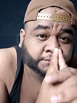 Snapshot of Osogaypardo chatting on October 19, 2025, 2:25 am Osogaypardo online show from October 19, 2025, 2:25 am