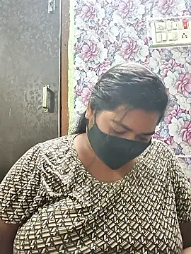 Liyaa 24 online show from March 15, 2026, 8:05 pm