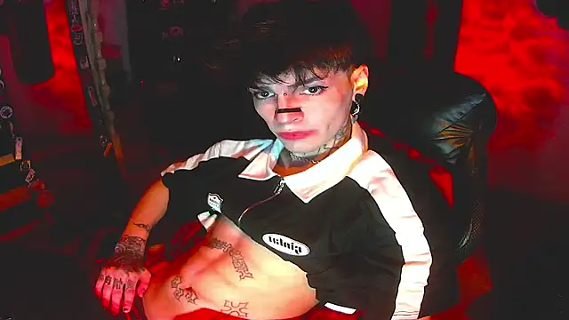 Snapshot of prince_x_dark chatting on November 26, 2025, 8:14 am prince x dark online show from November 26, 2025, 8:14 am