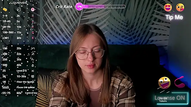 ChristyCrayme online show from June 12, 2026, 10:18 pm