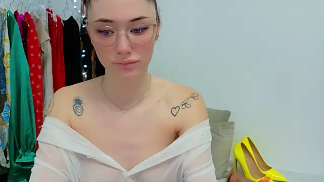 Ivanna  Rose online show from March 28, 2026, 5:41 am