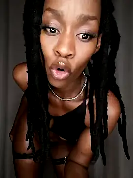 Snapshot of chocolatehotwife chatting on May 14, 2026, 2:19 am chocolatehotwife online show from May 14, 2026, 2:19 am