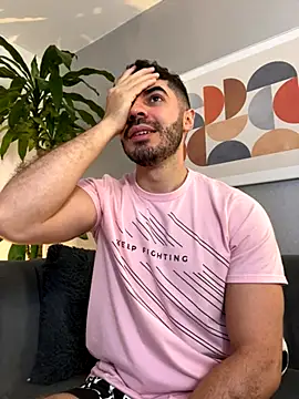 Snapshot of AxelThompson_ chatting on December 1, 2025, 12:17 pm AxelThompson online show from December 1, 2025, 12:17 pm