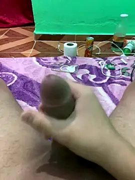 7waykomm online show from October 12, 2025, 10:11 pm