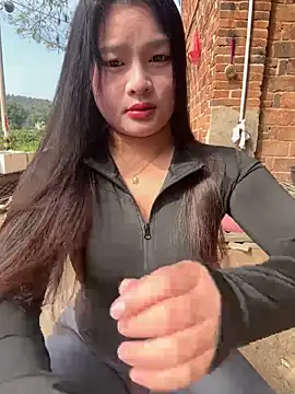 chenyu0308 online show from November 23, 2025, 4:44 am