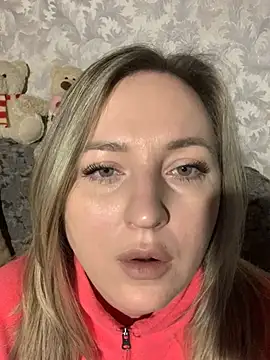 hotsteacher online show from February 17, 2026, 2:42 am