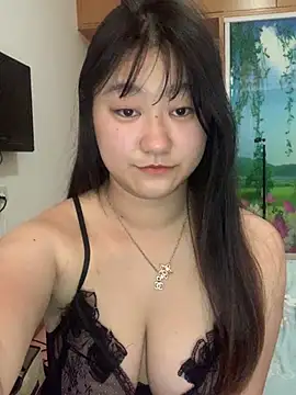 xialuo25 online show from May 3, 2026, 6:18 am