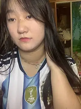 xialuo25 online show from June 22, 2026, 11:13 pm