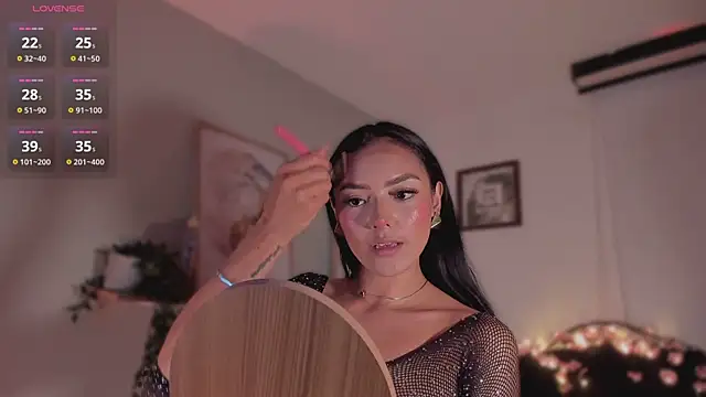 im-isabella online show from April 6, 2026, 11:17 pm