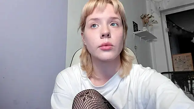  CuteAsFuck  online show from October 3, 2025, 2:07 pm