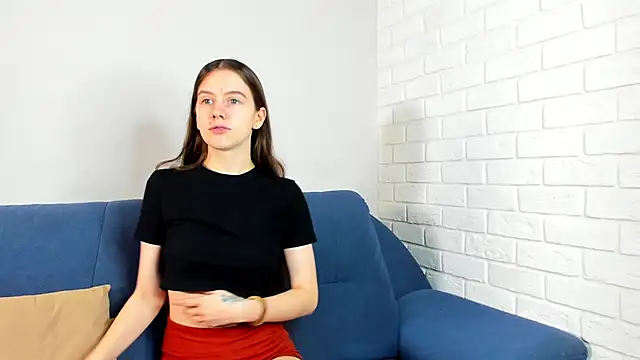 Snapshot of LucettaAdy chatting on December 19, 2025, 7:05 pm LucettaAdy online show from December 19, 2025, 7:05 pm