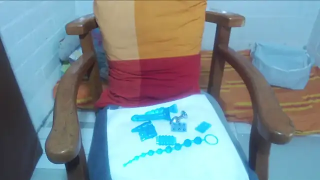 Snapshot of rose-crystal chatting on February 5, 2026, 9:21 pm rose-crystal online show from February 5, 2026, 9:21 pm