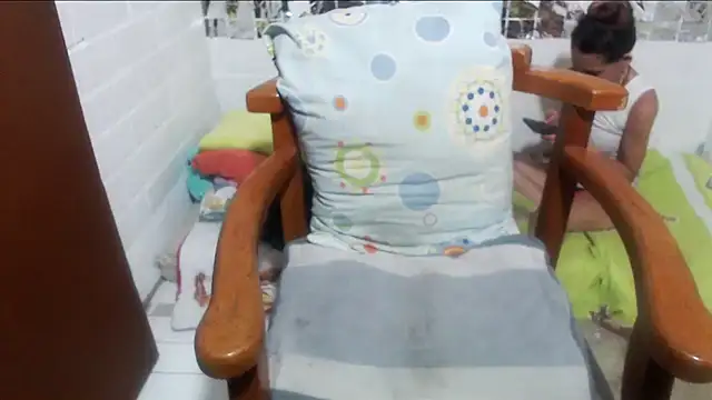 Snapshot of rose-crystal chatting on January 12, 2026, 10:03 pm rose-crystal online show from January 12, 2026, 10:03 pm