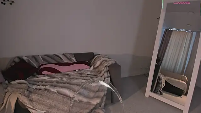 Ash Hasmy online show from April 19, 2026, 5:19 am