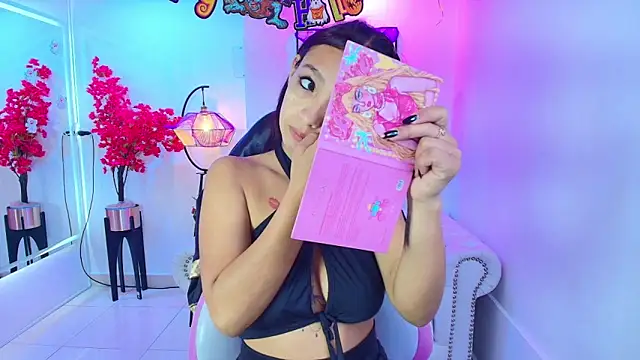 Snapshot of Katty_rounds chatting on October 30, 2025, 12:14 pm Katty rounds online show from October 30, 2025, 12:14 pm