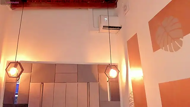 FreyrStone online show from March 11, 2026, 9:42 pm