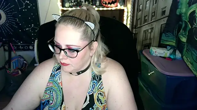 Kinky Witch online show from May 11, 2026, 1:29 am
