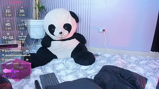 Im perla  online show from October 26, 2025, 2:17 pm