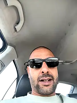 anaahmed30 online show from October 3, 2025, 8:16 am