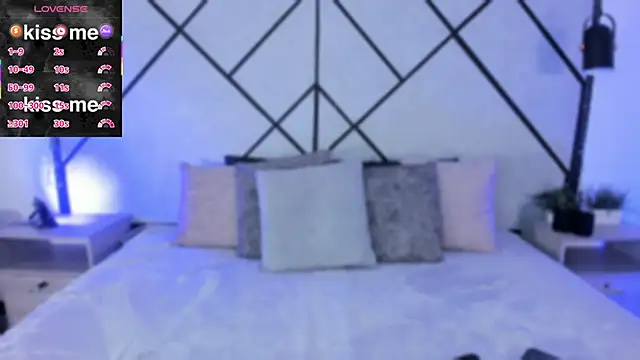 revenmiller  online show from December 3, 2025, 7:35 pm