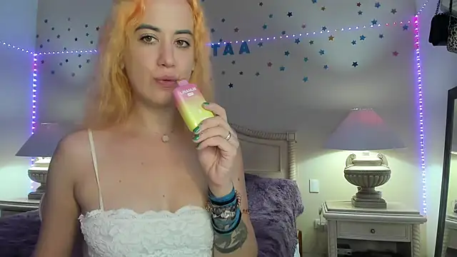 Snapshot of aalokitaa chatting on September 18, 2025, 10:57 pm aalokitaa online show from September 18, 2025, 10:57 pm