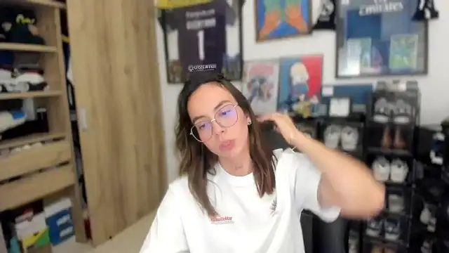 double trouble  online show from April 16, 2026, 4:46 am