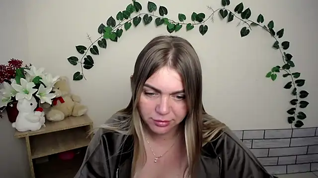 Snapshot of Magic_Katarina_ chatting on September 17, 2025, 6:59 am Magic Katarina online show from September 17, 2025, 6:59 am