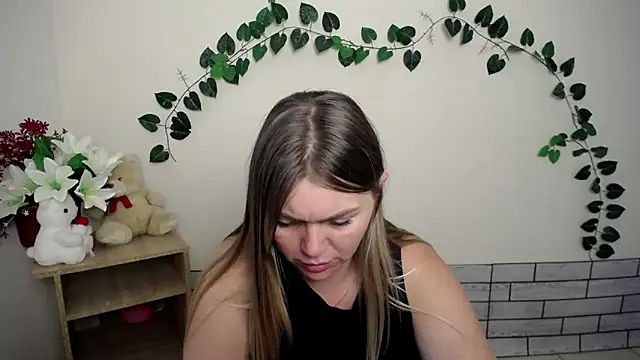 Snapshot of Magic_Katarina_ chatting on September 11, 2025, 6:46 am Magic Katarina online show from September 11, 2025, 6:46 am