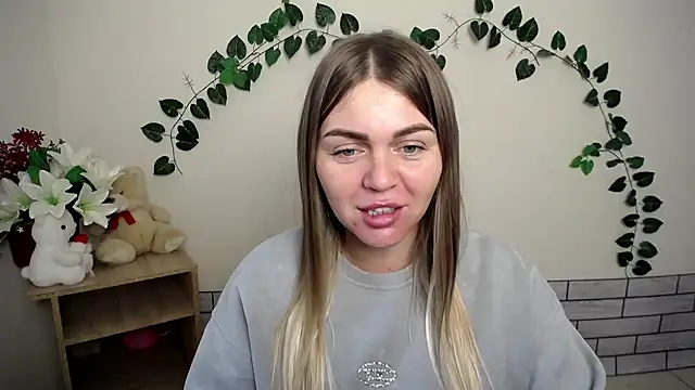 Snapshot of Magic_Katarina_ chatting on October 6, 2025, 6:36 am Magic Katarina online show from October 6, 2025, 6:36 am