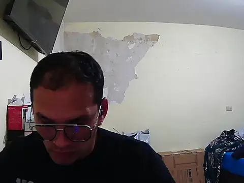 DOBLEWYOSK69G online show from October 21, 2025, 4:56 am