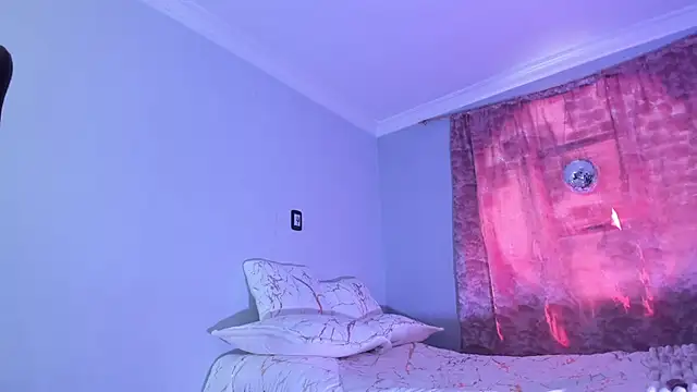 Pamela Squirtt online show from December 1, 2025, 2:40 pm