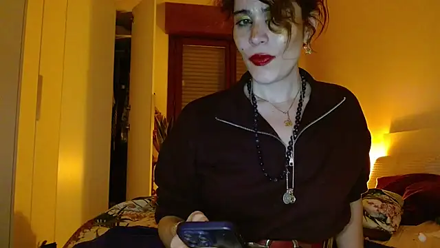 Snapshot of refem9 chatting on December 22, 2025, 7:03 pm refem9 online show from December 22, 2025, 7:03 pm