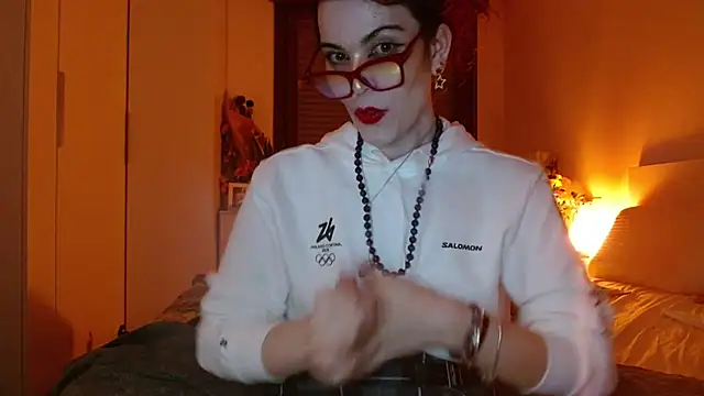 Snapshot of refem9 chatting on December 19, 2025, 8:22 pm refem9 online show from December 19, 2025, 8:22 pm