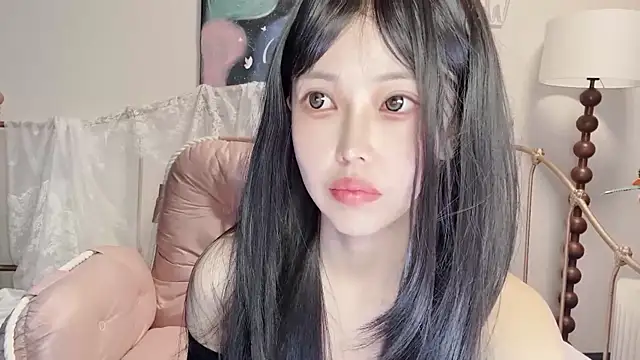 Snapshot of kiraa-0051 chatting on September 20, 2025, 7:13 am kiraa-0051 online show from September 20, 2025, 7:13 am