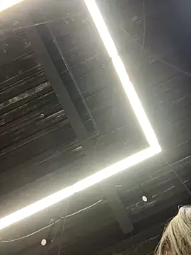 Snapshot of Ninazhang chatting on November 26, 2025, 2:11 am Ninazhang online show from November 26, 2025, 2:11 am