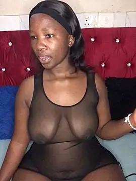 Snapshot of MissREAHx chatting on October 11, 2025, 5:36 pm MissREAHx online show from October 11, 2025, 5:36 pm