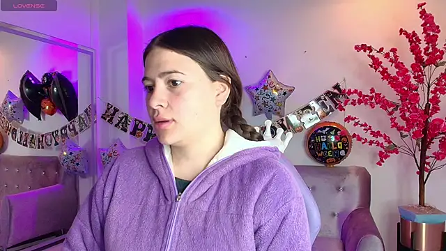 Snapshot of Antonella_wild chatting on October 26, 2025, 3:40 am Antonella wild online show from October 26, 2025, 3:40 am