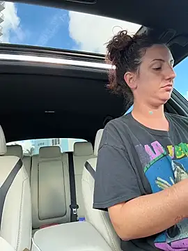 Snapshot of sweetsirenn chatting on December 18, 2025, 1:37 pm sweetsirenn online show from December 18, 2025, 1:37 pm