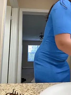 sweetsirenn online show from March 5, 2026, 2:46 pm